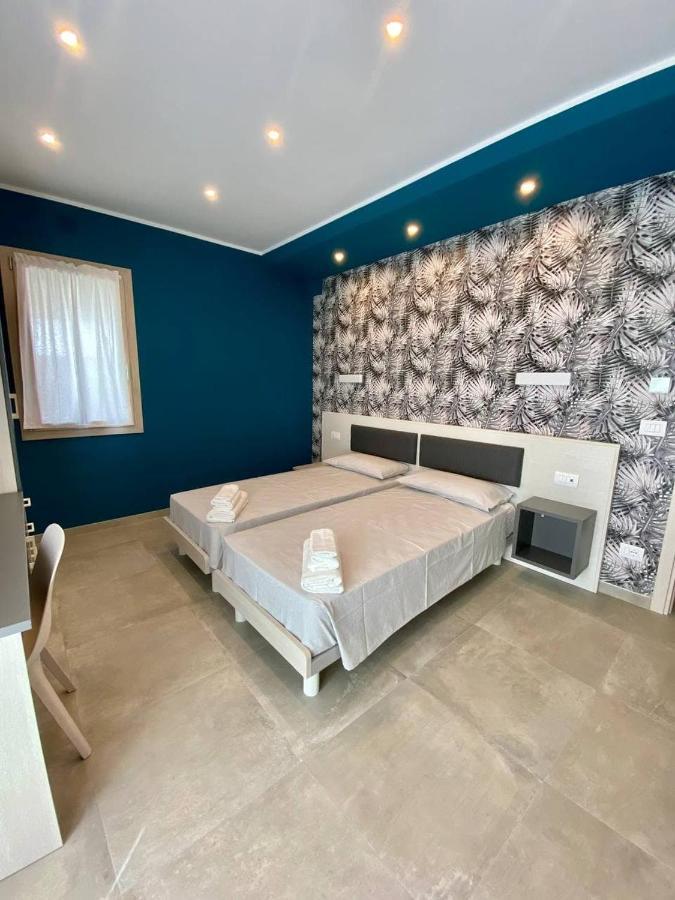 Floridida Rooms & Breakfast Marina dʼMarina dʼAndora Dış mekan fotoğraf