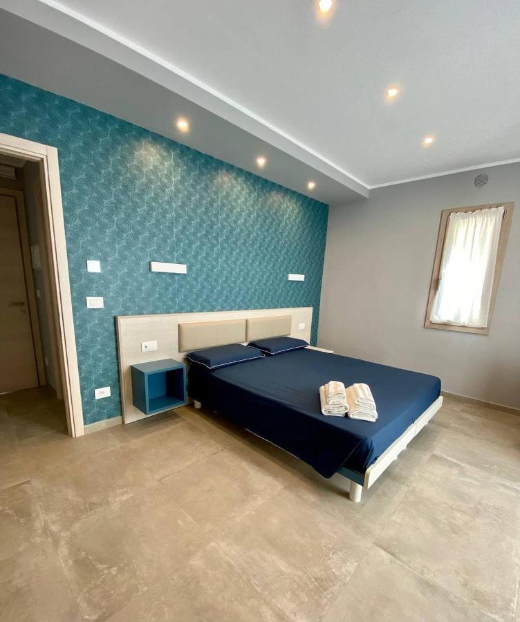 Floridida Rooms & Breakfast Marina dʼMarina dʼAndora Dış mekan fotoğraf